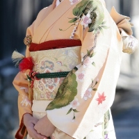 炊き染めの着物ではじめての着付けの習い事に挑戦